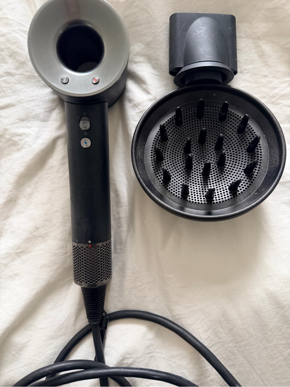 Dyson Black Hair Dryer with Diffuser and Nozzle Attachments